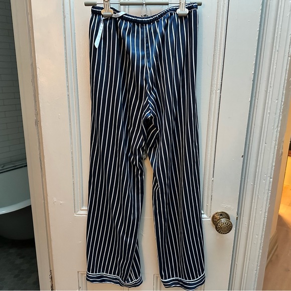 InBloom Women’s Pajamas Set Small - Picture 5 of 9